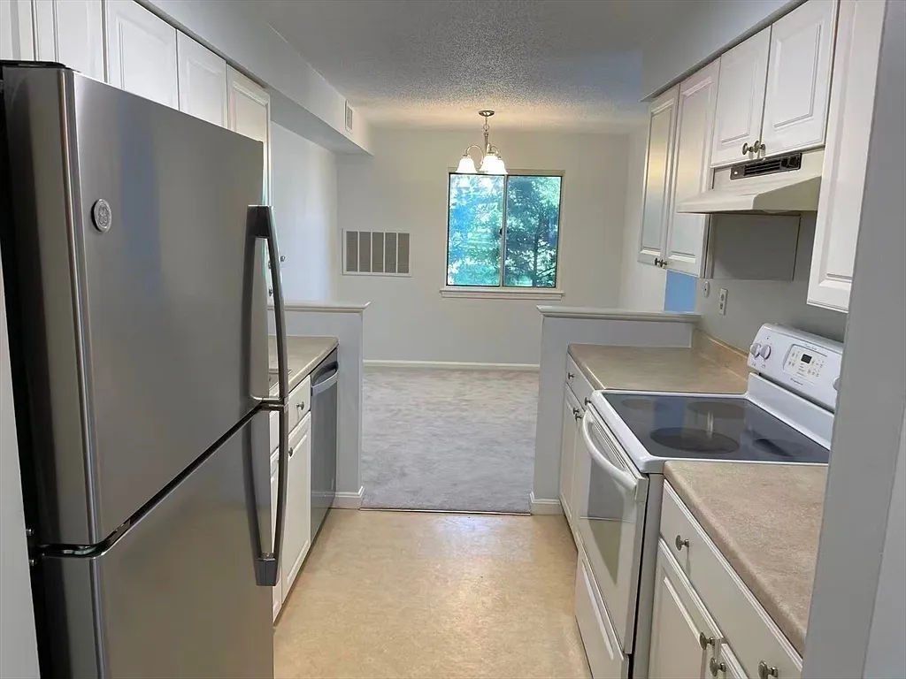 Building Photo - 12 Beals Cove Rd #H
