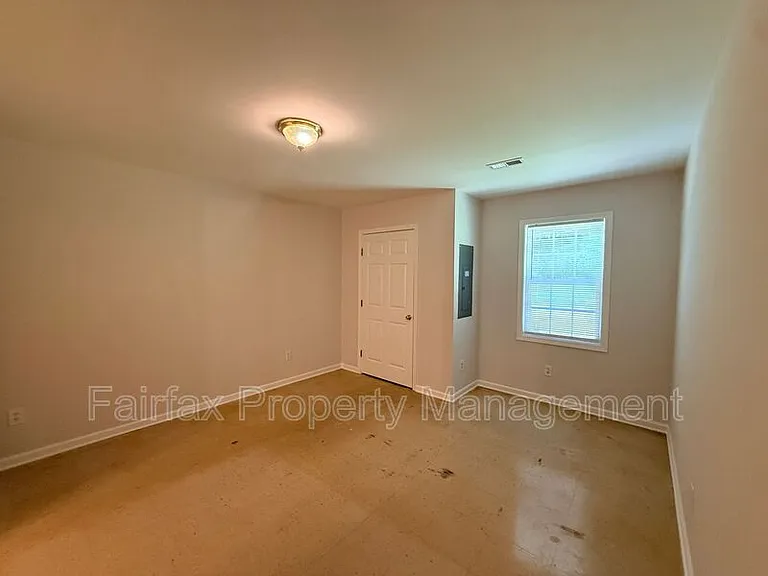 1116 Walnut St — Photo 12