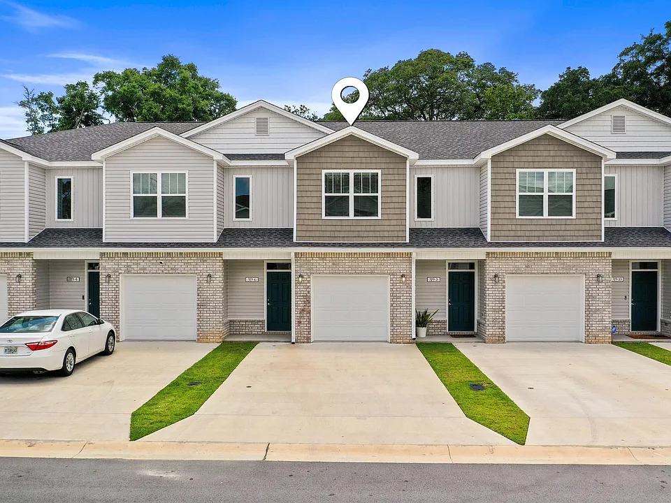319 Carmel Dr #6-1