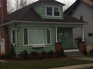 84 Gentian Ave, Providence, RI 02908