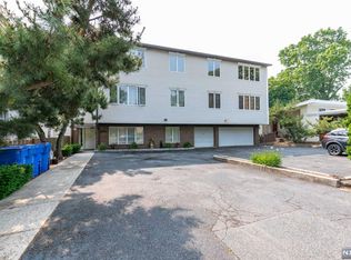 61 Eastern Way APT 8, Rutherford, NJ 07070