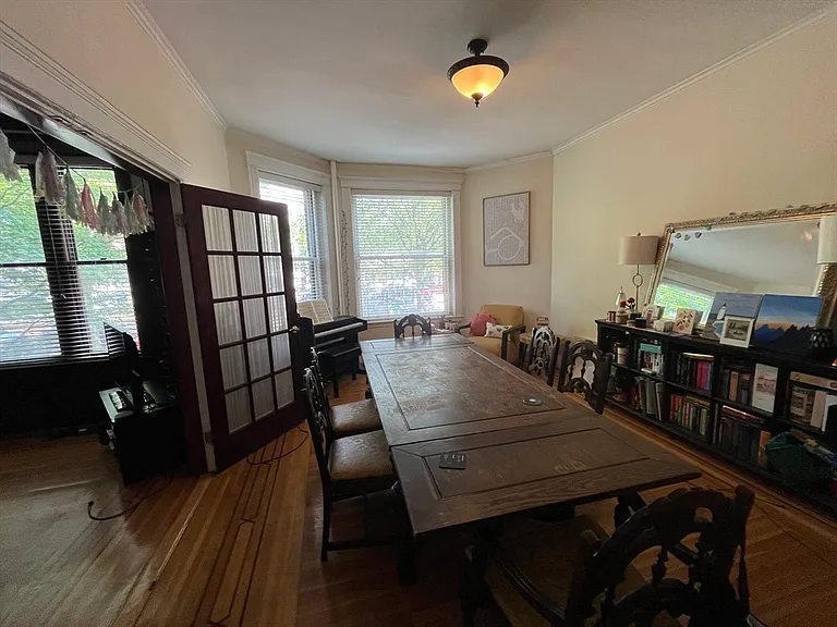 1033 Beacon St #1 — Photo 9