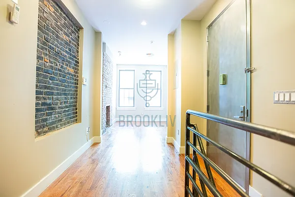 Rented by null | media 22