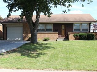 5526 Parkview Ct, Midlothian, IL 60445