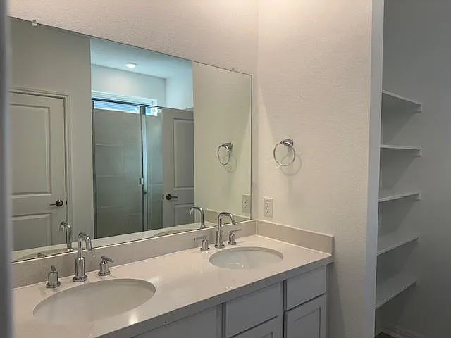365 Papaya Dr — Photo 12