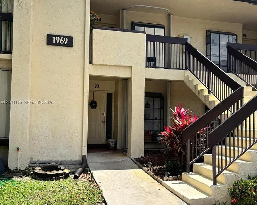 1969 SW 15th St #93