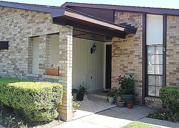 3rd image of 304 Park Meadow Way
