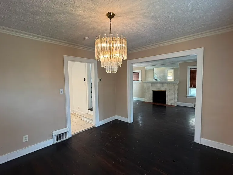 3398 Winsford Rd — Photo 22