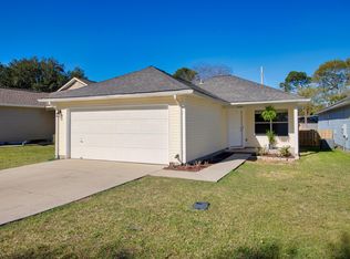 2763 Bay Club Dr, Navarre, FL 32566
