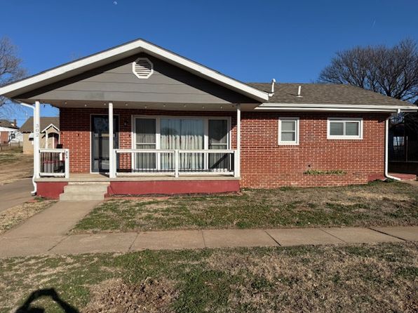 302 N Main St