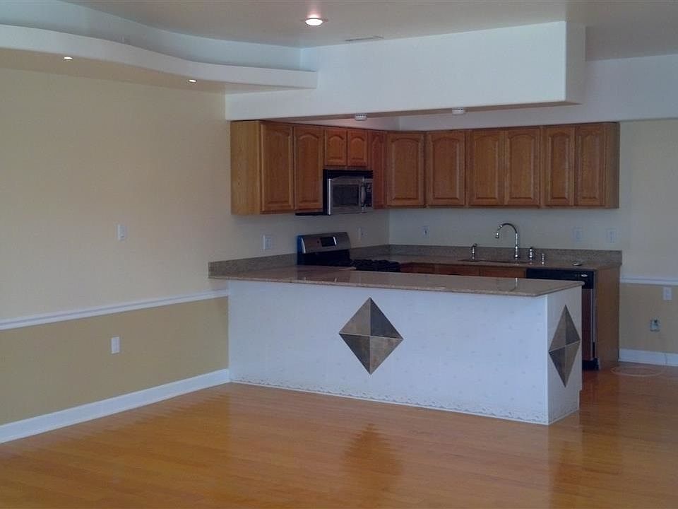 2nd image of 6603 New Jersey Ave #6603