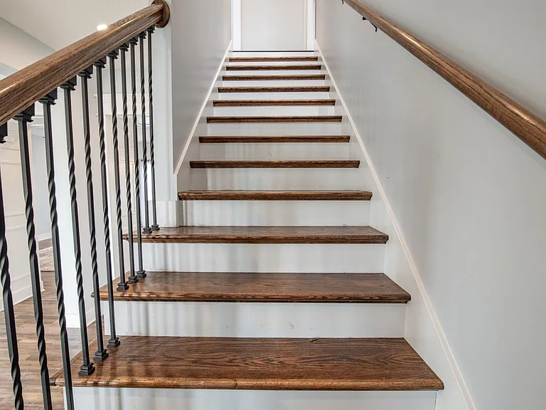 109 Gaston Cir — Photo 39
