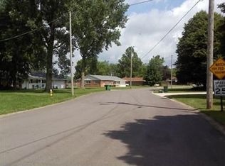 595 Brunswick Dr, Enon, OH 45323