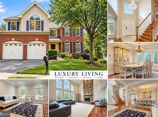 13353 Horsepen Woods Ln, Herndon, VA 20171