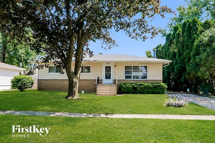 1st image of 35W715 Crispin Dr