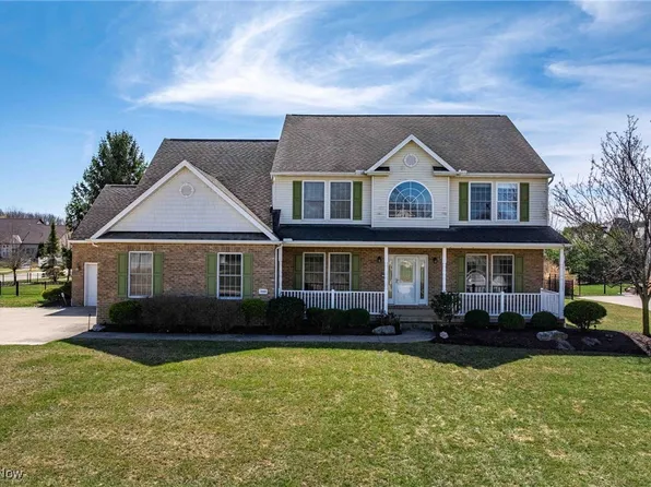 31905 Fieldstone Cir, Avon Lake, OH 44012