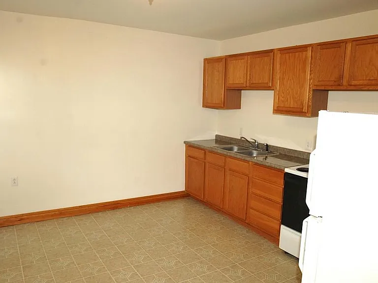 163 Bennoch Rd #A — Photo 10