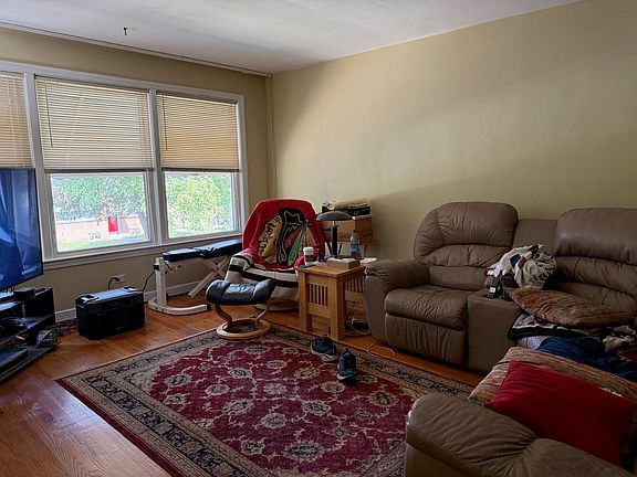 3rd image of 9029 Lacrosse Ave #2A