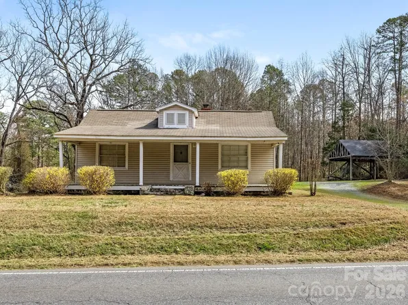 2346 Sam Newell Rd, Matthews, NC 28105