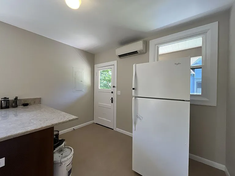 2850 NE Davis St — Photo 14