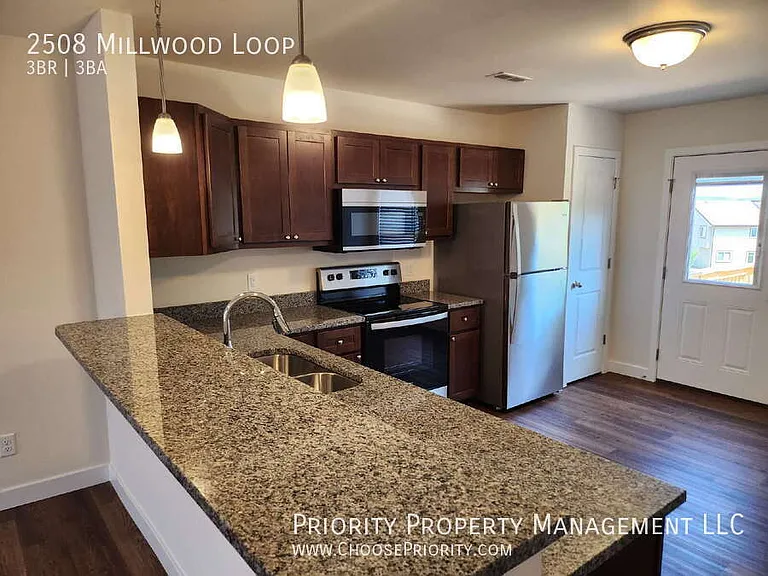 2508 Millwood Loop — Photo 4