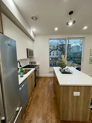 Rented by Yaffa Realty LLC | media 6