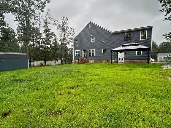 3rd image of 8535 Crestwicke Ln