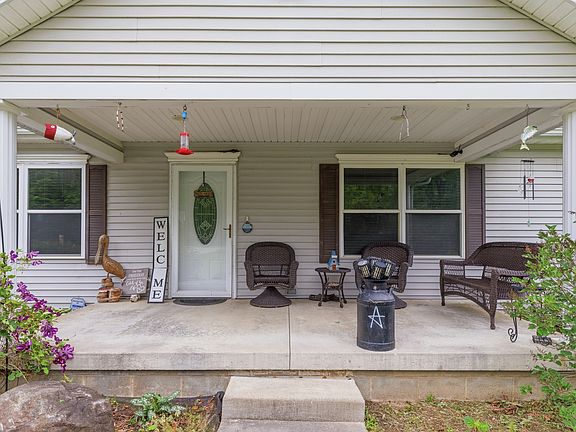 3rd image of 4654 Carlos Rd