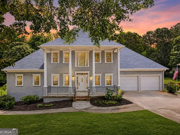 2058 Lakewood Cir, Grayson, GA 30017