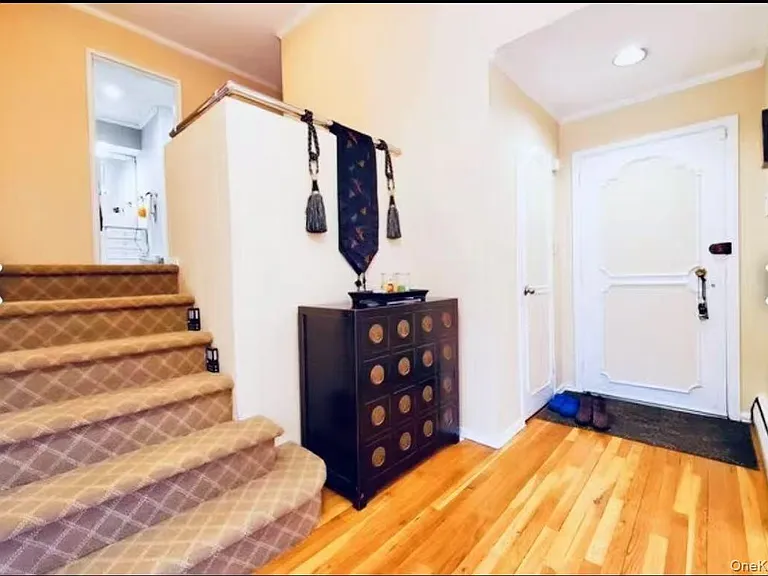50 Briar Ln — Photo 2