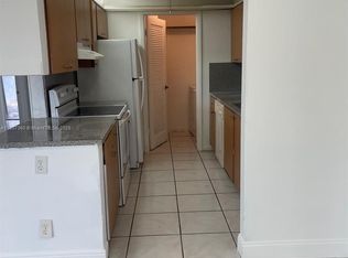 810 SW 73 Road Ave, Pompano Beach, FL 33068