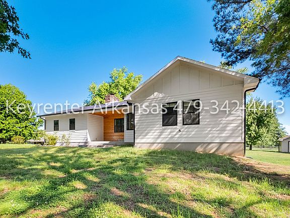 3rd image of 4480 E Trough Spring Rd