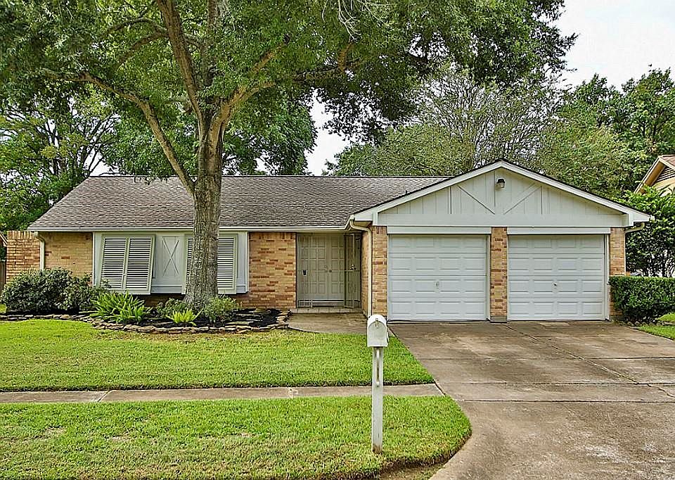 1st image of 16230 Parksley Dr