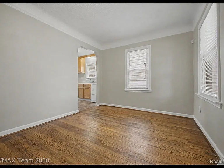5635 Westpoint St — Photo 4