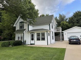 140 W Main St, Wales, WI 53183