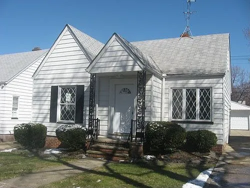 4389 W 58th St photo 1