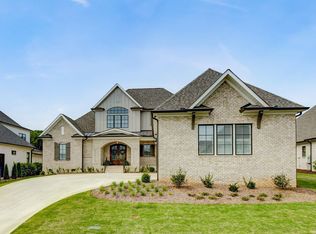 9 Godfrey Grove Dr, Simpsonville, SC 29681