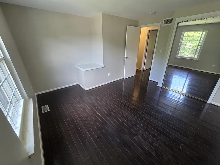 6076 Glen Eagles Dr — Photo 14