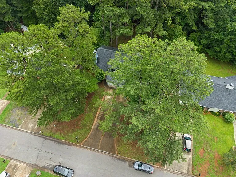 4930 Farmstead Ct NE — Photo 29