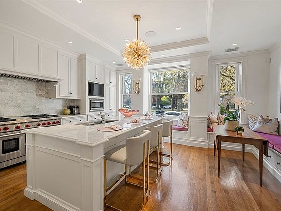 4th image of 36 Commonwealth Ave #1