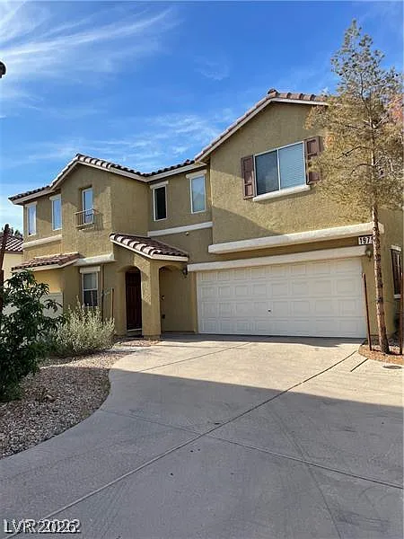3 bed, 2.5 bath, 1417 sqft, $1,925 — Photo 2