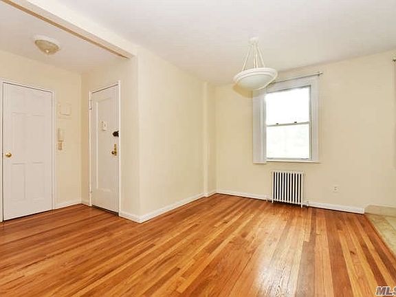 3rd image of 17 Edwards St APT 1A