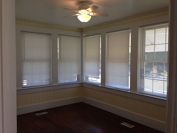 Front Bedroom/Sun Room