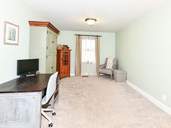 5th image of 499 N 725 W