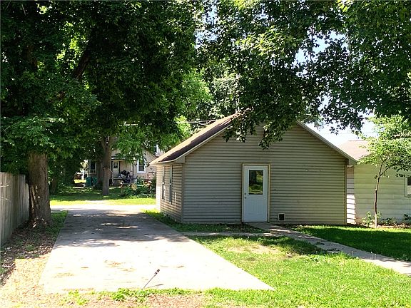 3rd image of 309 S Maple St