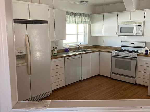 2nd image of 30641 Palmetto Palm Ave
