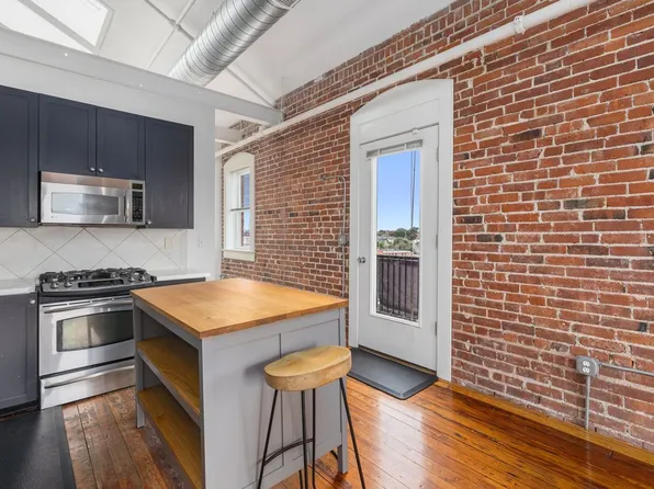 755 Westminster St, Providence, RI 02903