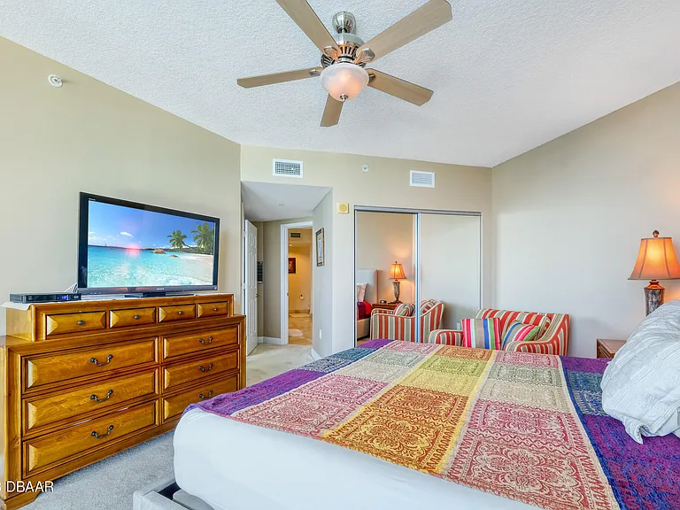 241 Riverside Dr #808 — Photo 19
