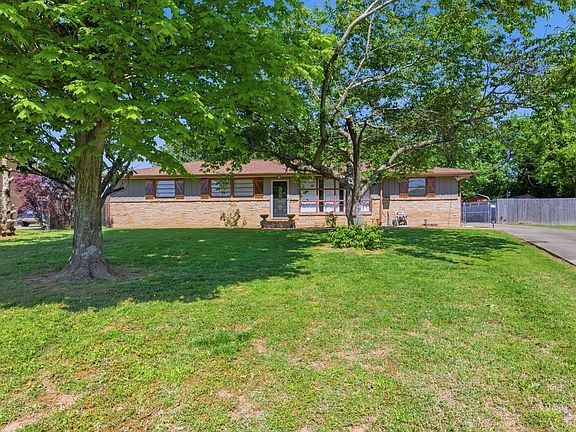 2nd image of 1047 Mitchell Rd