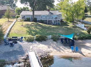 1284 Howard Rd, Marion, IL 62959